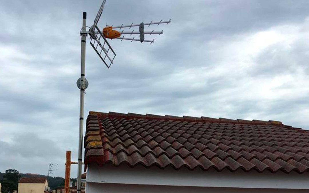 Sustitución árbol de antena Piedras Blancas