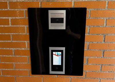 Instalación de micro vídeoportero comunidad de vecinos Piedras Blancas Asturias